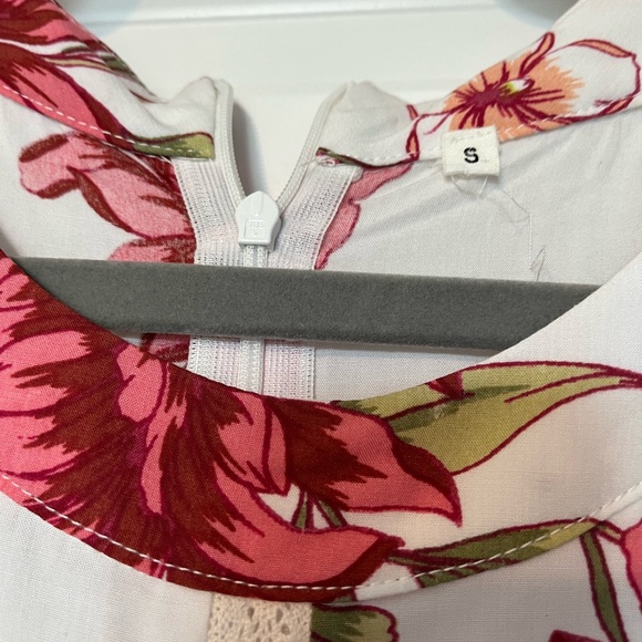 Rebecca Elliot NWT floral/white maxi dress size small - Picture 4 of 6